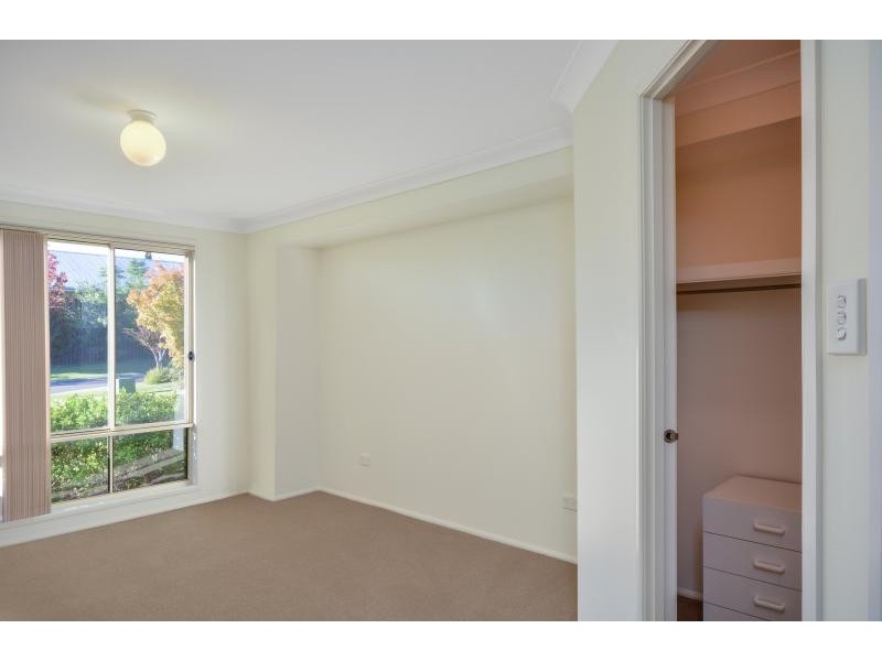 6 Freesia Crescent, Bomaderry NSW 2541