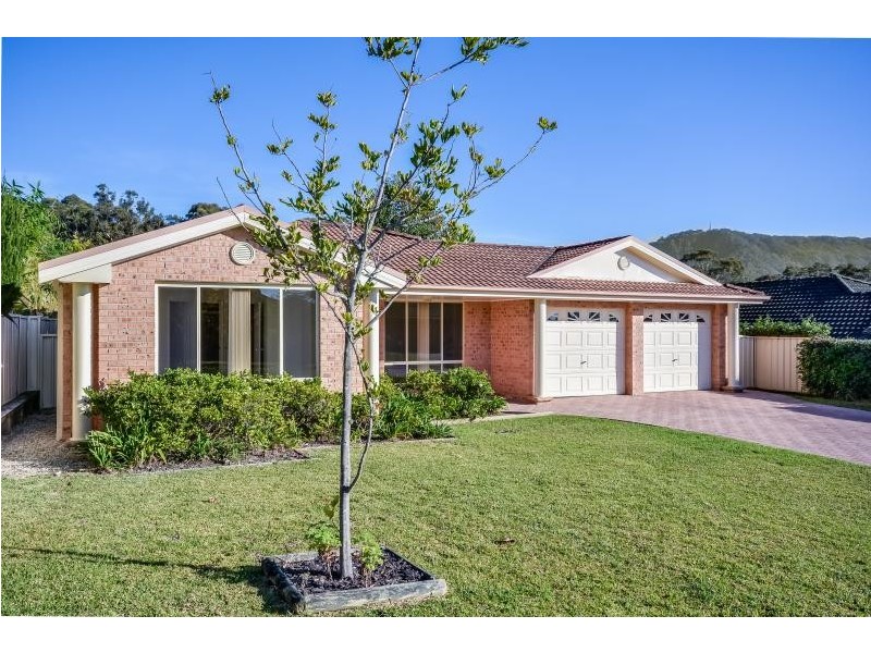 6 Freesia Crescent, Bomaderry NSW 2541