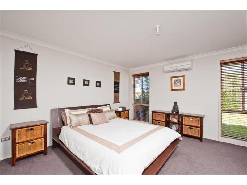 21 Carrington Park Drive, Nowra NSW 2541