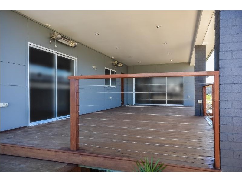 11 Barbata Grove, Nowra NSW 2541