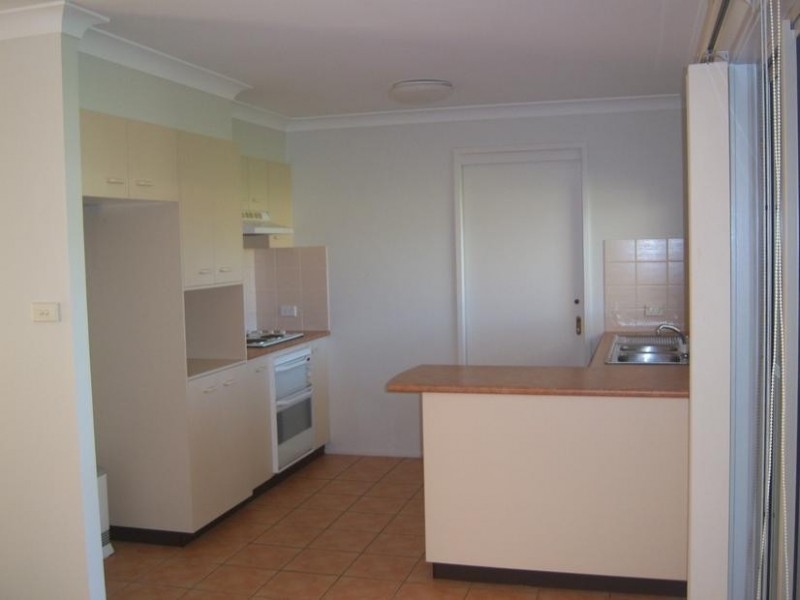 27 Robinia Way, Worrigee NSW 2540
