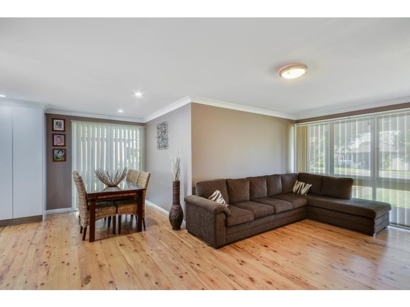 8 Alfred Street, Bomaderry NSW 2541