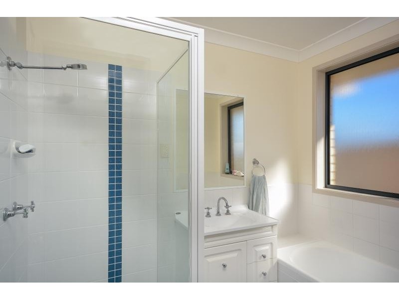 Lacebark Grove, Worrigee NSW 2540