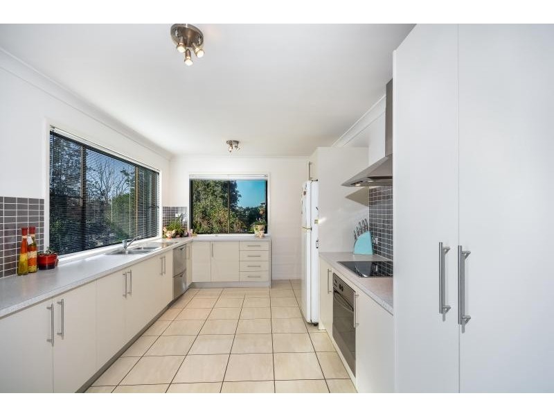 25 Elder Crescent, Nowra NSW 2541