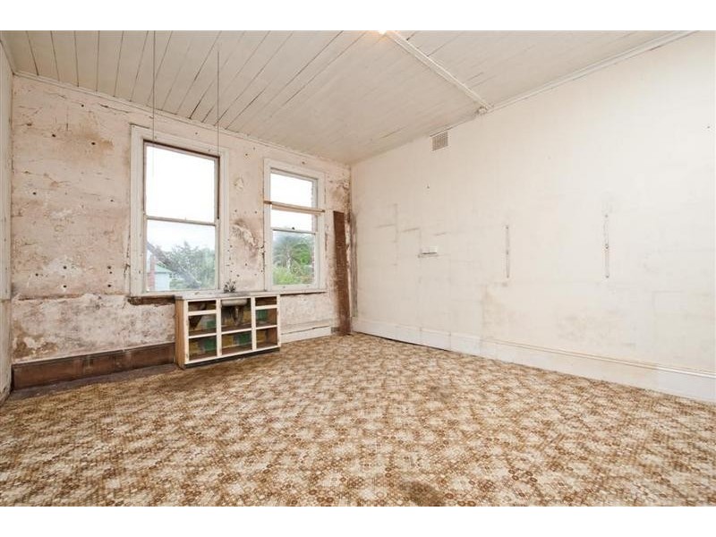 100 East Street, Nowra NSW 2541