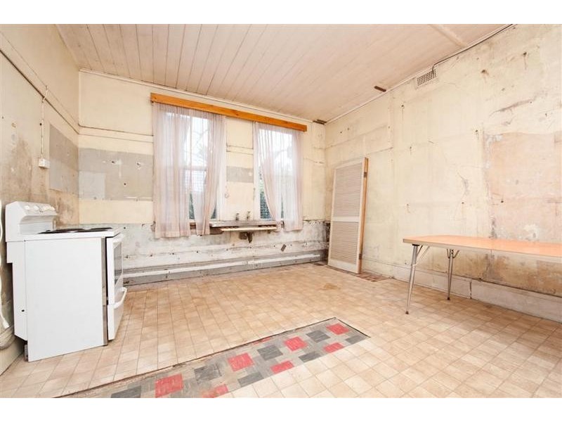 100 East Street, Nowra NSW 2541