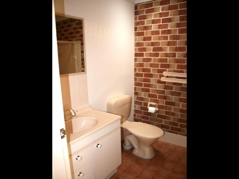 3/3 Ettrick CLOSE, Bomaderry NSW 2541