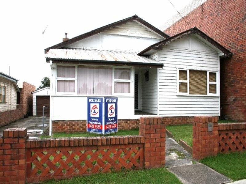 4 Bunberra STREET, Bomaderry NSW 2541