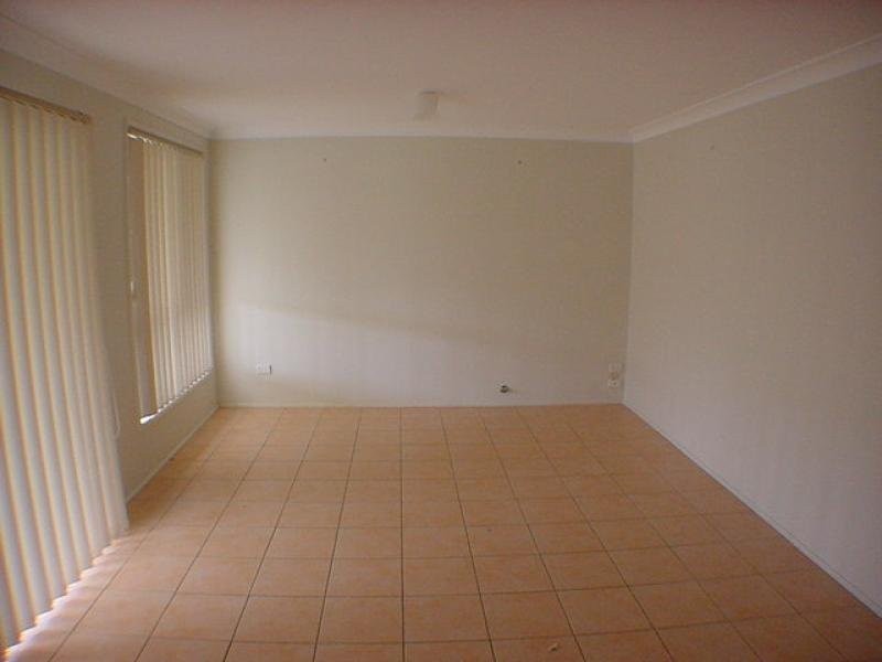 52 Robinia WAY, Worrigee NSW 2540