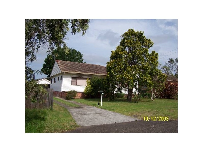 32 Colyer Avenue, Nowra NSW 2541