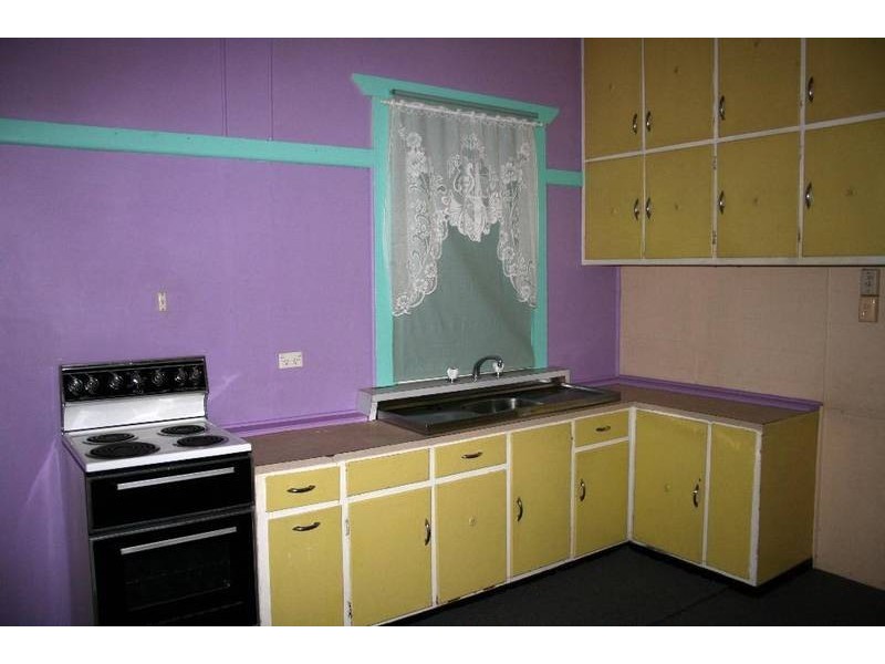 4 Bunberra Street, Bomaderry NSW 2541