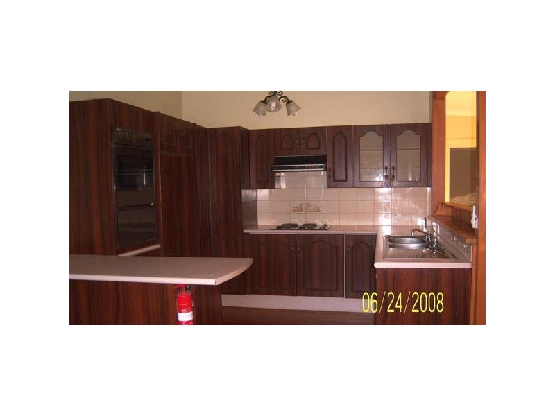 11 Dalwah Street, Bomaderry NSW 2541