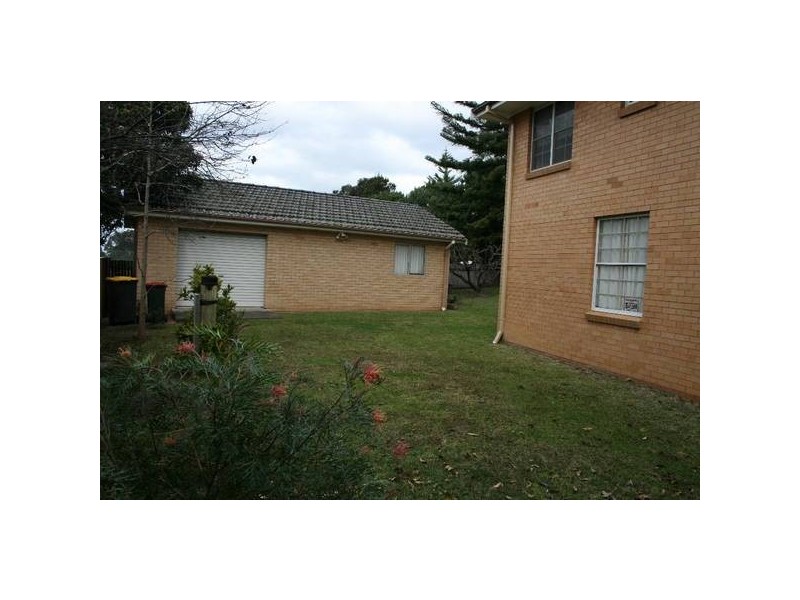 18 Fuchsia Crescent, Bomaderry NSW 2541