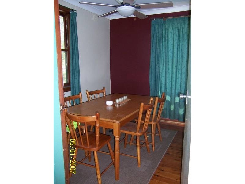 2 Young Avenue, Nowra NSW 2541