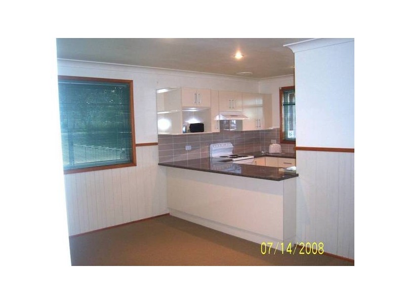 1/10 Lynmouth Grove, Bomaderry NSW 2541