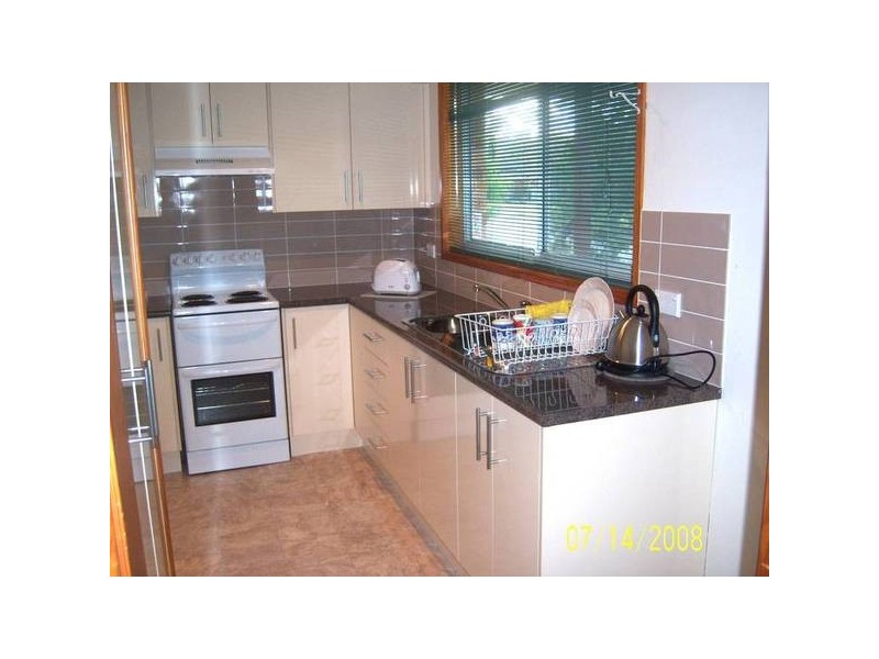 1/10 Lynmouth Grove, Bomaderry NSW 2541