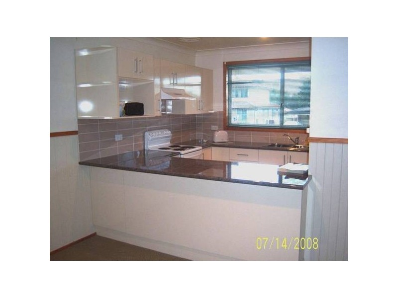 1/10 Lynmouth Grove, Bomaderry NSW 2541