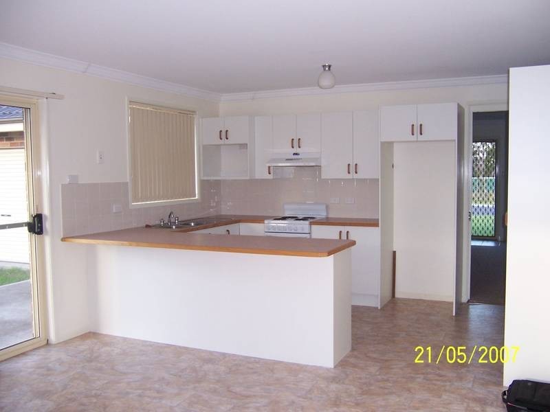 11 Hannah Place, Worrigee NSW 2540