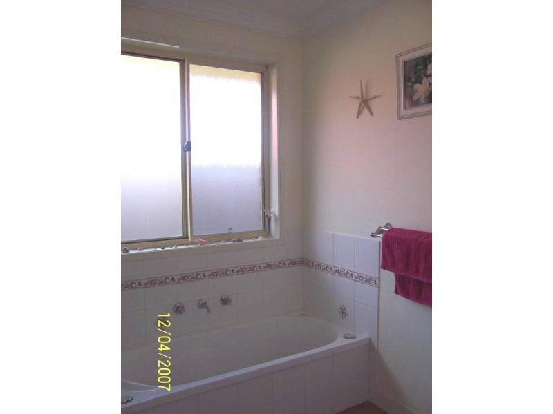 11 Hannah Place, Worrigee NSW 2540