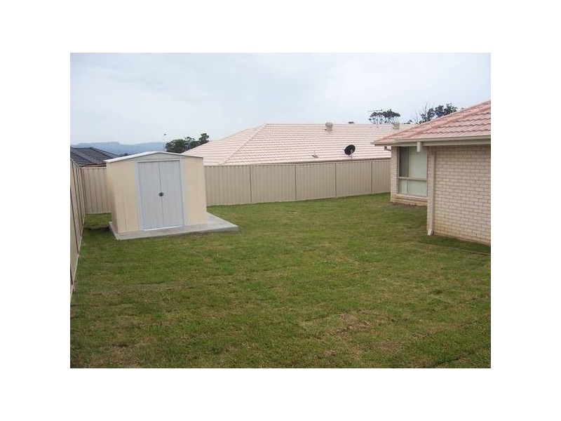 8 Warrigal Street, Worrigee NSW 2540