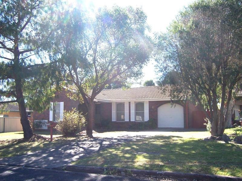 6 Amalfi Crescent, Nowra NSW 2541
