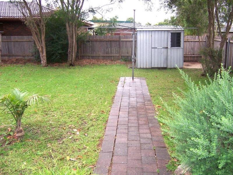 6 Amalfi Crescent, Nowra NSW 2541