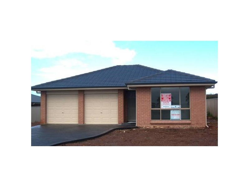 11 Almondbark Grove, Worrigee NSW 2540