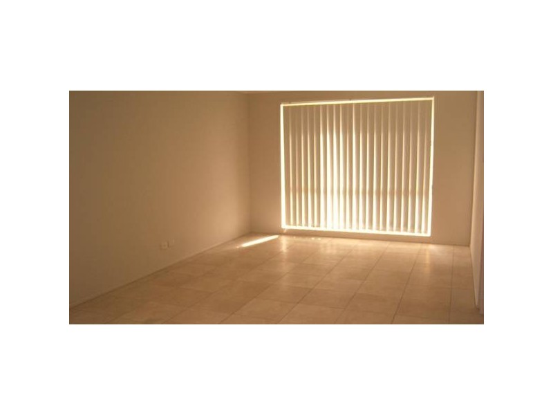 11 Almondbark Grove, Worrigee NSW 2540