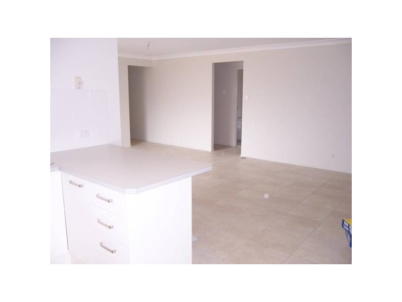 11 Almondbark Grove, Worrigee NSW 2540