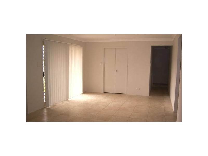 11 Almondbark Grove, Worrigee NSW 2540