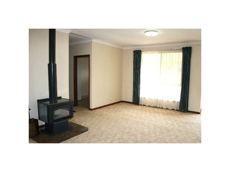 264B Princes Highway, Meroo Meadow NSW 2540