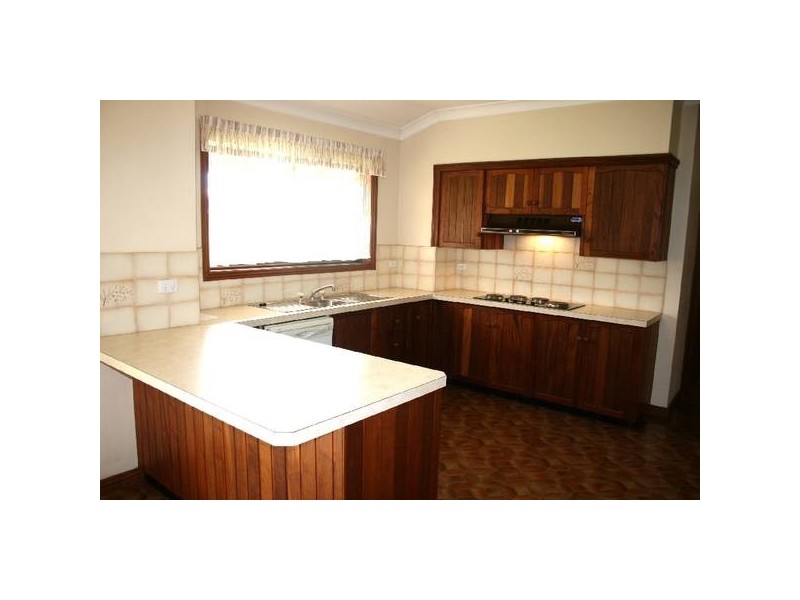 264B Princes Highway, Meroo Meadow NSW 2540