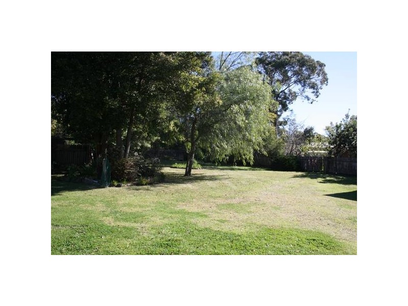 441 Princes Highway, Bomaderry NSW 2541