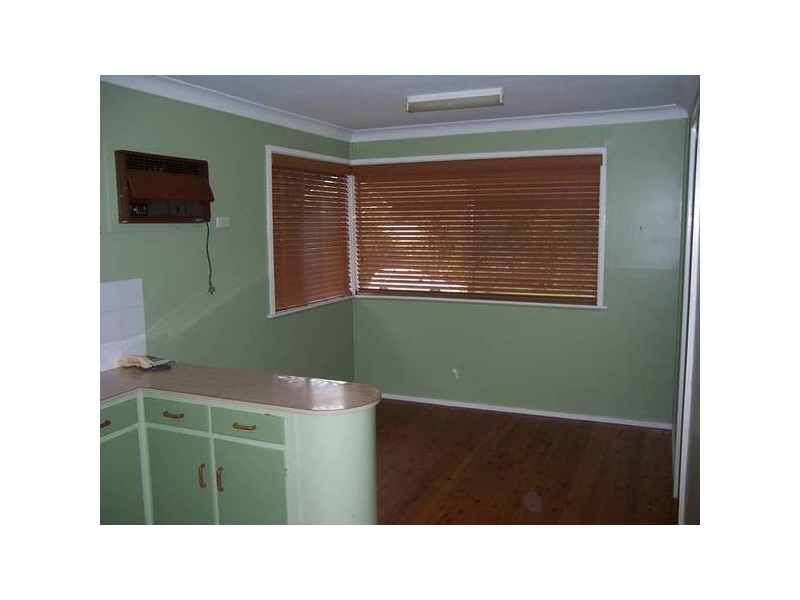 12 Ernest Street, Nowra NSW 2541