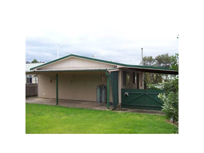 12 Ernest Street, Nowra NSW 2541