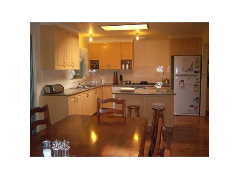 475 Princes Highway, Bomaderry NSW 2541