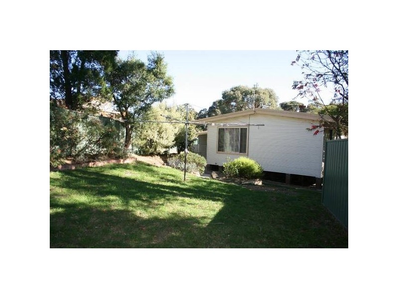 2 Elder Crescent, Nowra NSW 2541