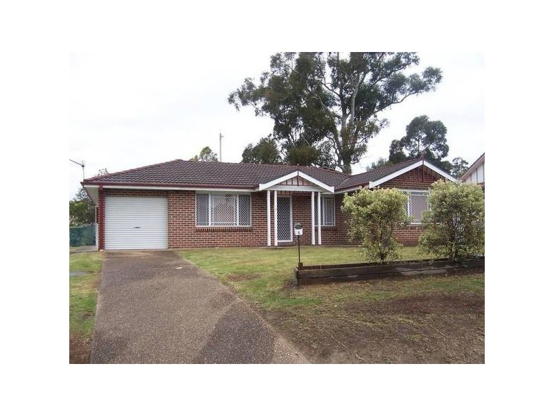 6 Maybush Way, Nowra NSW 2541