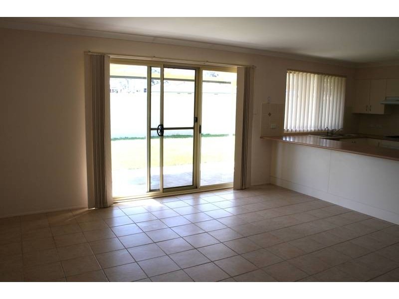 6 Kardella Avenue, Nowra NSW 2541