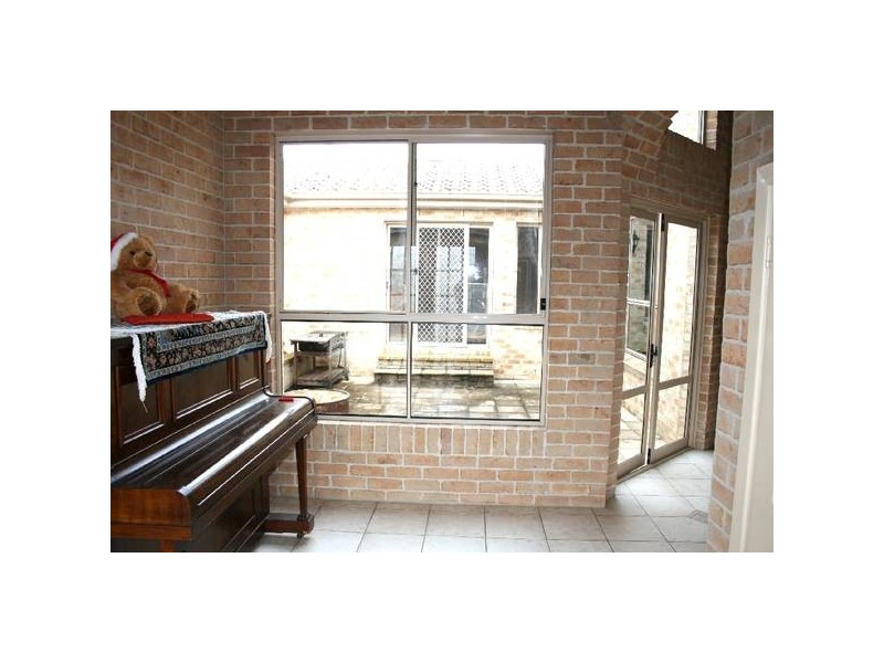 7 Gardenia Crescent, Bomaderry NSW 2541