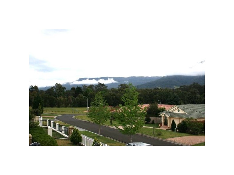 7 Gardenia Crescent, Bomaderry NSW 2541