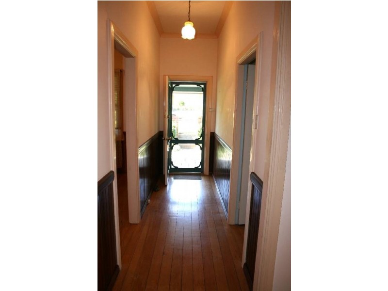 9 Osborne Street, Nowra NSW 2541