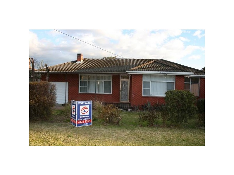 30 Tanang Street, Bomaderry NSW 2541