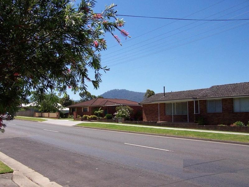 2/150 Cambewarra Road, Bomaderry NSW 2541