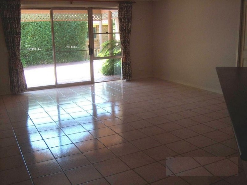 52 Yurunga Drive, North Nowra NSW 2541