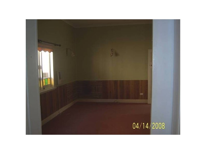 90 Shoalhaven Street, Nowra NSW 2541