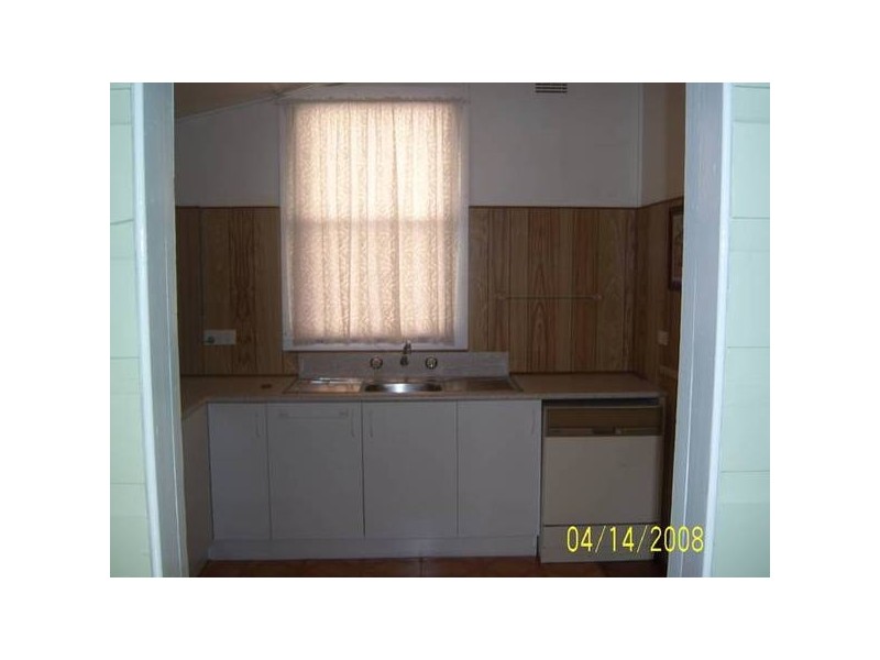 90 Shoalhaven Street, Nowra NSW 2541