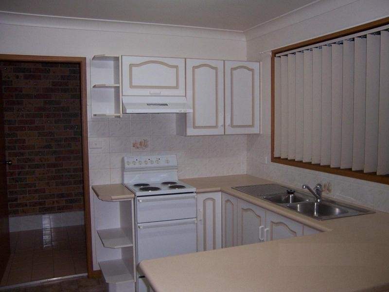 2a Herbert Close, Bomaderry NSW 2541