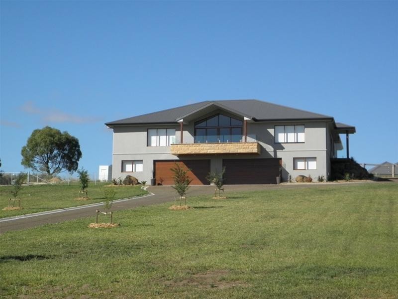 28 Robert Hoddle Grove, Mudgee NSW 2850