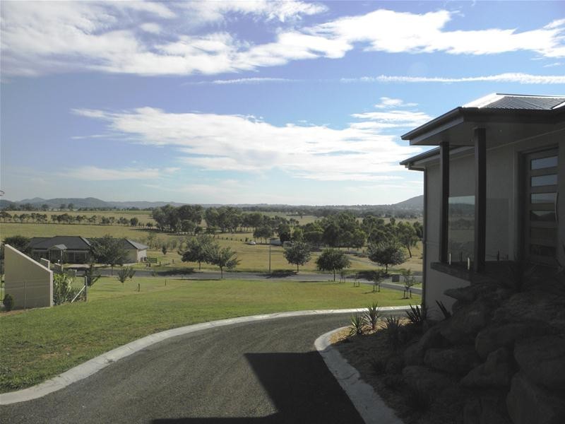 28 Robert Hoddle Grove, Mudgee NSW 2850